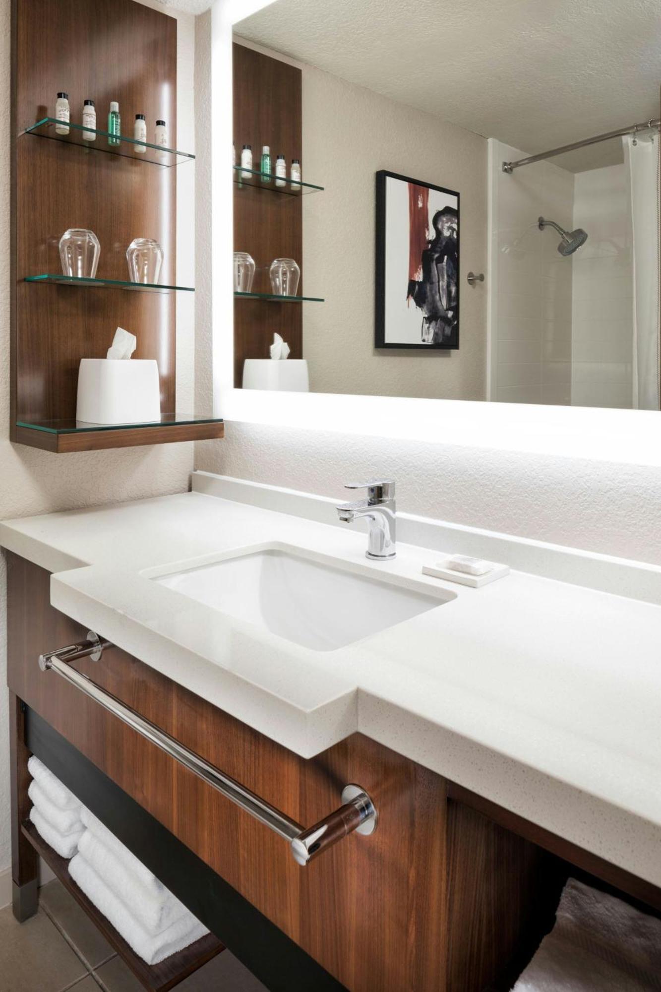 Delta Hotels by Marriott Minneapolis Northeast Eksteriør bilde